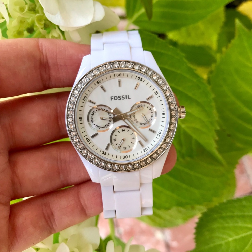 White Women’s Fossil Watch